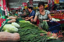 農(nóng)超對(duì)接 農(nóng)產(chǎn)品廠價(jià)直銷(xiāo)試點(diǎn)，探索惠農(nóng)惠民新模式